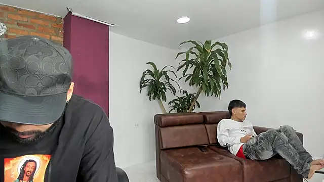 Snapshot of HotThreesoome chatting on 15, 12, 2025 HotThreesoome online show from 15, 12, 2025