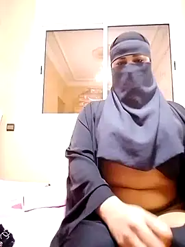 Snapshot of -Batta- chatting on 4, 12, 2025 -Batta- online show from 4, 12, 2025