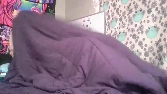 Snapshot of Rentastnrgurl chatting on 5, 3, 2026 Rentastnrgurl online show from 5, 3, 2026