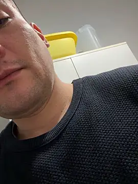 CharlyAlfa22 online show from 18, 2, 2026