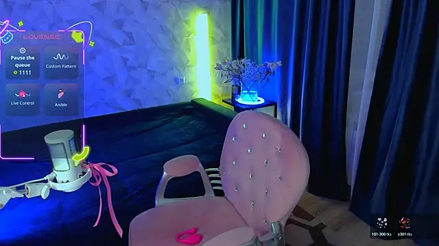 Snapshot of moon_siren chatting on 27, 2, 2026 moon siren online show from 27, 2, 2026