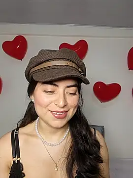 saasha Petit online show from 17, 2, 2026