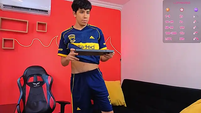 Snapshot of Neo_Twink chatting on 28, 4, 2026 Neo Twink online show from 28, 4, 2026