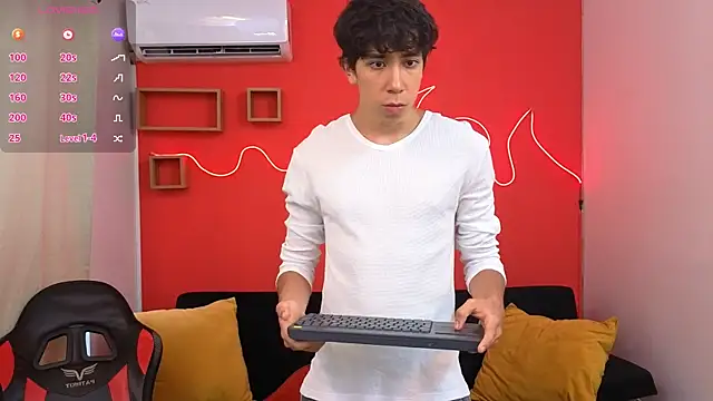Snapshot of Neo_Twink chatting on 28, 5, 2026 Neo Twink online show from 28, 5, 2026