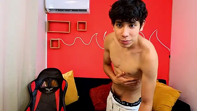 Snapshot of Neo_Twink chatting on 2, 6, 2026 Neo Twink online show from 2, 6, 2026