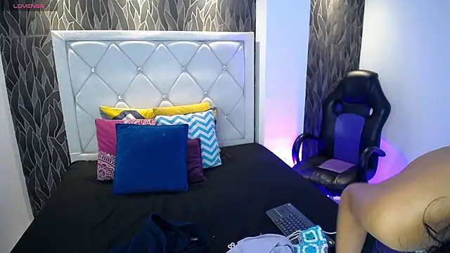 Kat Cute online show from 7, 3, 2026