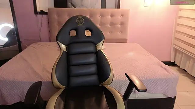 Snapshot of Sara_valderrama_ chatting on 11, 4, 2026 Sara valderrama online show from 11, 4, 2026