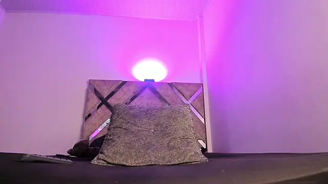 Snapshot of nessabarret_ chatting on 7, 1, 2026 nessabarret online show from 7, 1, 2026