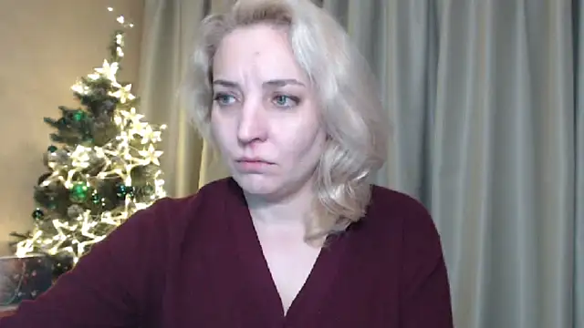 Snapshot of sweetpussy chatting on 28, 12, 2024 sweetpussy online show from 28, 12, 2024