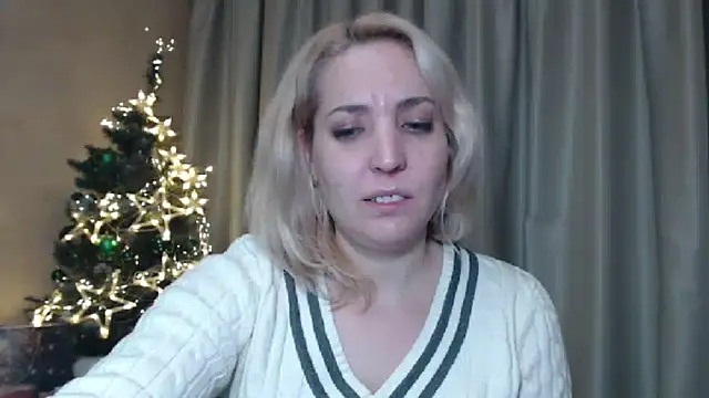 Snapshot of sweetpussy chatting on 30, 12, 2024 sweetpussy online show from 30, 12, 2024