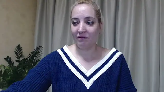 Snapshot of sweetpussy chatting on 24, 1, 2025 sweetpussy online show from 24, 1, 2025