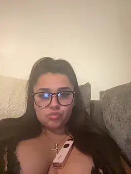 Wild Busty Niyah XX online show from 6, 3, 2026