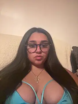 Wild Busty Niyah XX online show from 15, 4, 2026