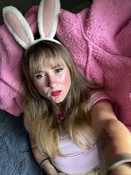 Snapshot of alluringpixie chatting on 30, 3, 2026 alluringpixie online show from 30, 3, 2026