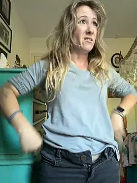 alluringpixie online show from 10, 5, 2026