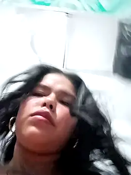 Snapshot of flor_salvaje_ chatting on 14, 12, 2025 flor salvaje online show from 14, 12, 2025