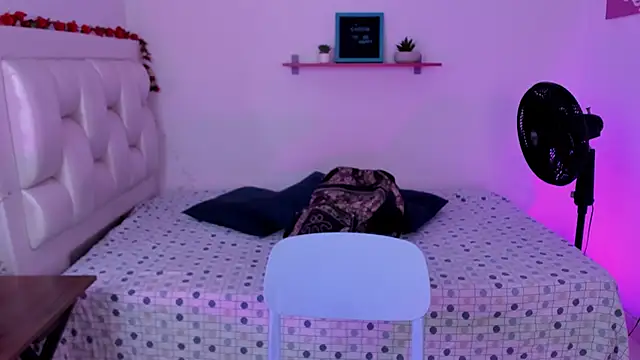 vaalentiino online show from 12, 1, 2026