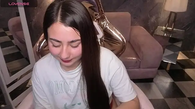 Kattia mystic b online show from 18, 12, 2025