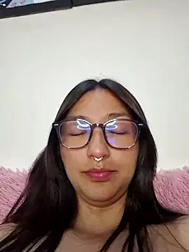 SabrinaLu  online show from 17, 12, 2025