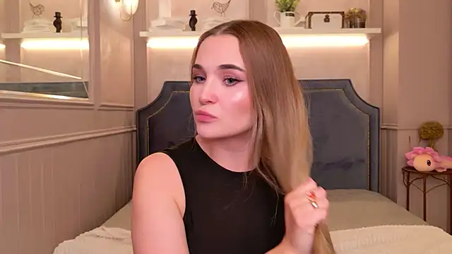 Lina Sinerz online show from 25, 6, 2026