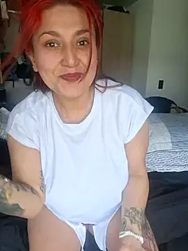 Magenta Moon online show from 18, 2, 2026