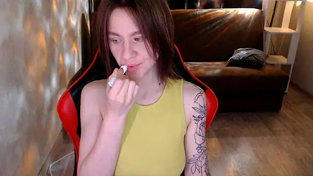 Snapshot of MiaBun1 chatting on 17, 12, 2025 MiaBun1 online show from 17, 12, 2025