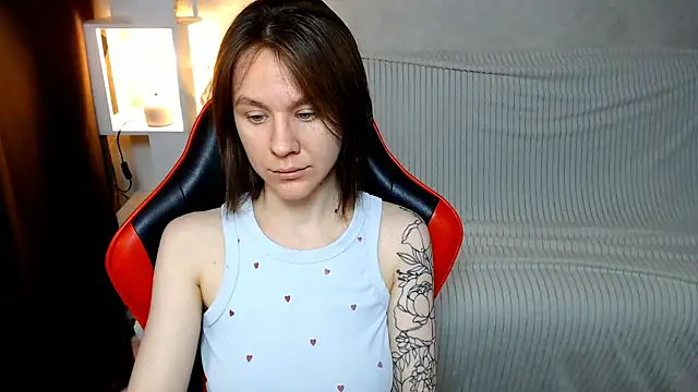 Snapshot of MiaBun1 chatting on 23, 12, 2025 MiaBun1 online show from 23, 12, 2025