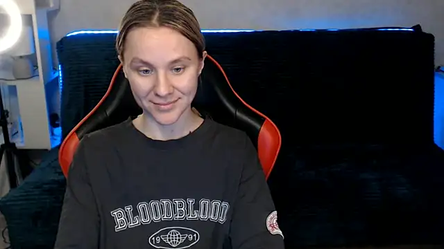 MiaBun1 online show from 26, 4, 2026