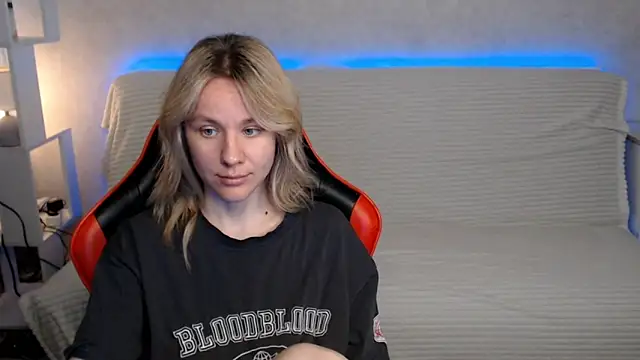 MiaBun1 online show from 13, 5, 2026
