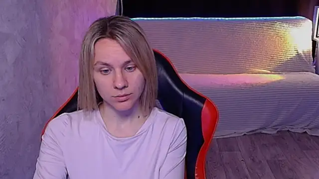 MiaBun1 online show from 15, 5, 2026