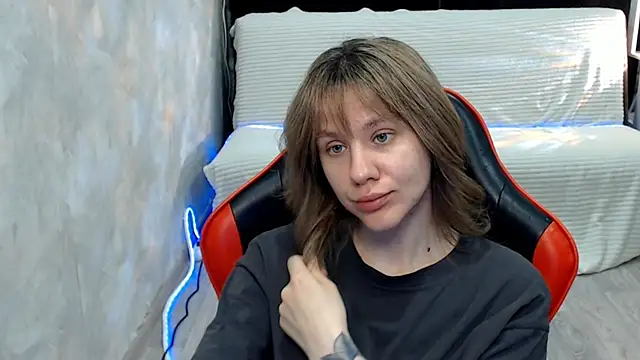 MiaBun1 online show from 18, 5, 2026