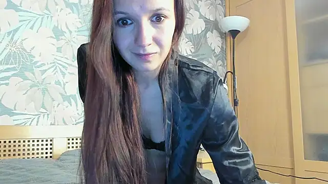 OliviaMuur online show from 15, 12, 2025