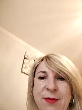 AhlyssaLove1155 online show from 5, 5, 2026