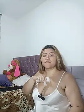 Snapshot of Sofia__Saenz chatting on 1, 4, 2026 Sofia Saenz online show from 1, 4, 2026