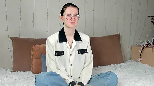 RoxyHerena online show from 23, 12, 2025