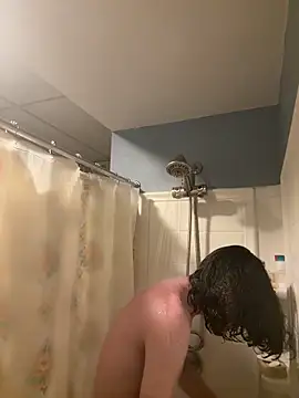 Snapshot of wecrulb chatting on 5, 2, 2026 wecrulb online show from 5, 2, 2026