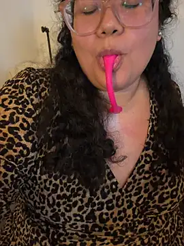 VanesssaMilf  online show from 6, 5, 2026