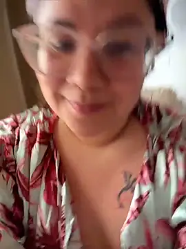 VanesssaMilf  online show from 13, 5, 2026
