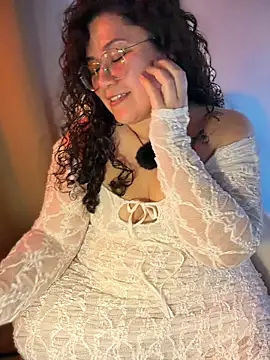 VanesssaMilf  online show from 6, 6, 2026