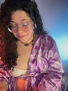 VanesssaMilf  online show from 26, 6, 2026
