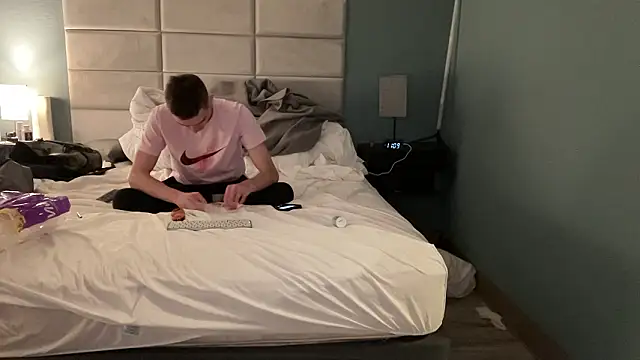 cosmiccloudpig online show from 3, 2, 2026