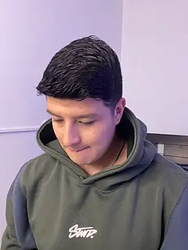 Snapshot of Goldenknight33 chatting on 3, 3, 2026 Goldenknight33 online show from 3, 3, 2026