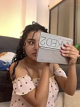 ladulcemary  online show from 3, 2, 2026