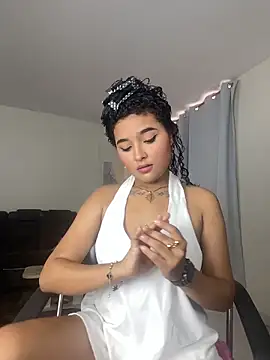 ladulcemary  online show from 13, 5, 2026