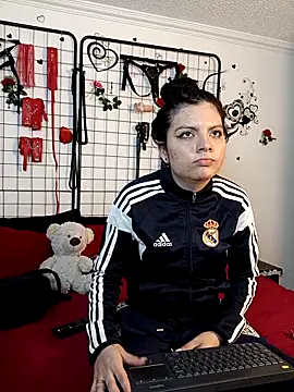 latinn girls online show from 17, 12, 2025