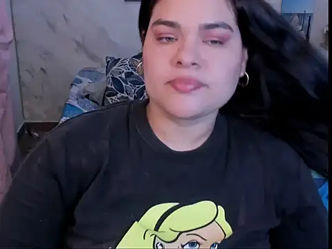 NinaFuentes2X online show from 10, 5, 2026