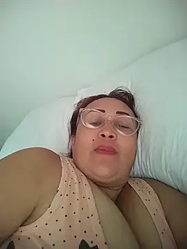 Nini Love  online show from 22, 2, 2026