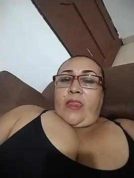 Nini Love  online show from 10, 4, 2026