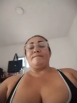Nini Love  online show from 26, 4, 2026