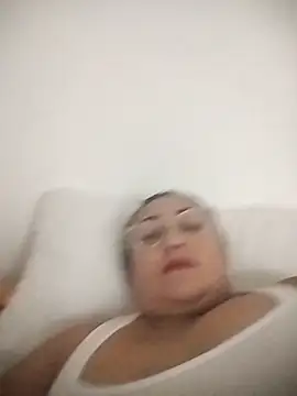 Nini Love  online show from 1, 5, 2026